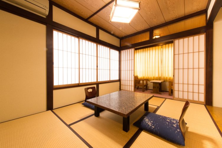 空き家を民泊として貸し付けた場合、消費税は課税か非課税か?