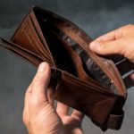自己破産した顧客に対する売掛金についての貸倒れに係る消費税額の控除