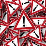 免税事業者でも本体価格に消費税を上乗せして請求していいの？