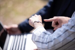 適格請求書発行事業者の登録通知が登録希望日より遅い場合の留意点